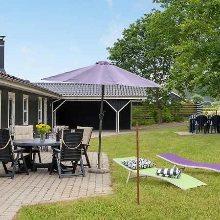 Gorgeous In With Kitchen * Glesborg