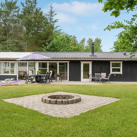 度假居 Gorgeous In With Kitchen