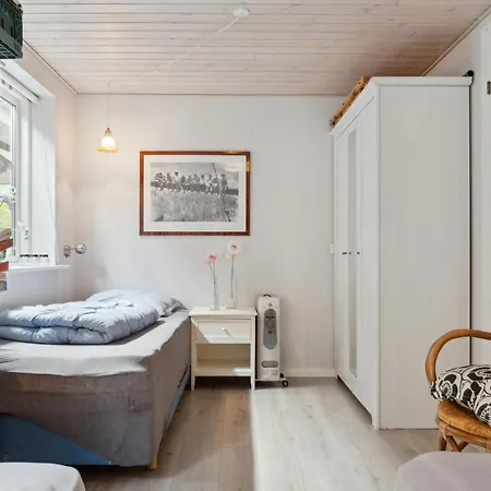 Gorgeous In With Kitchen Holiday home *